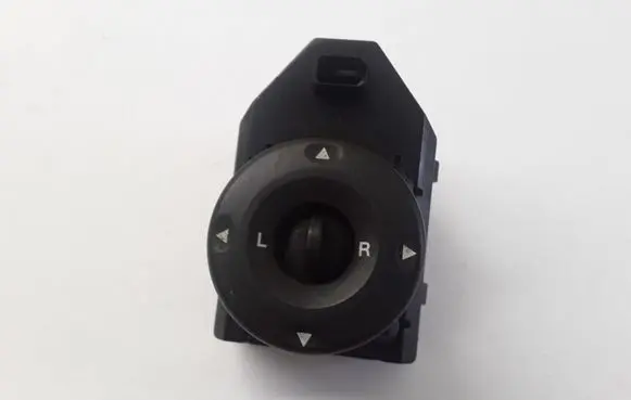 KIA Magentis Wing mirror switch 457480