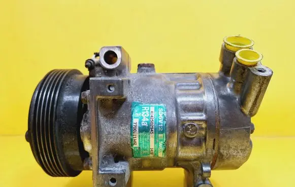 Renault Clio II Air conditioning (A/C) compressor (pump) 7700111182