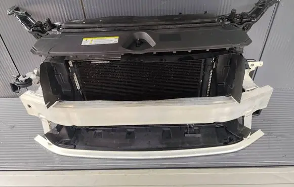 Audi Q3 F3 Radiator support slam panel 3Q0121205B