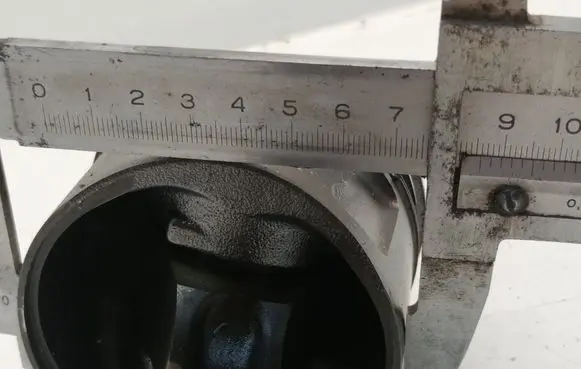 Ford Transit Piston with connecting rod