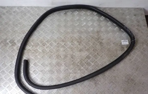 Jaguar F-Pace Rubber seal rear door 