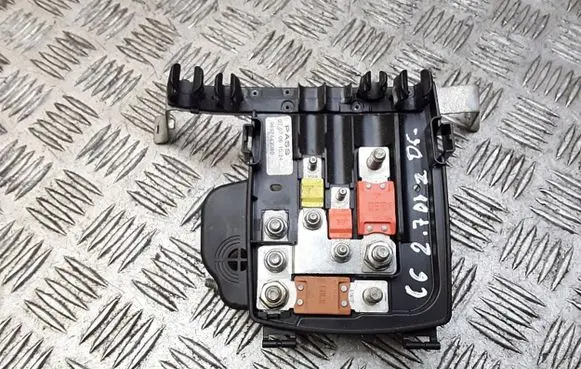 Citroen C6 Fuse module 9652443080