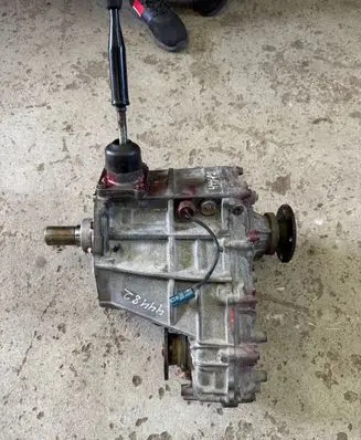 Toyota Land Cruiser (J120) Gearbox transfer box case 