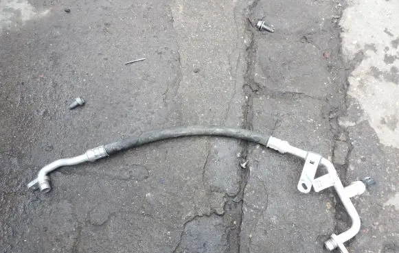 Renault Kangoo III Air conditioning (A/C) pipe/hose 924106934R 1234V3401BD