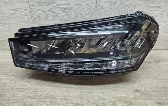 Skoda Fabia Mk4 (6VA) Headlight/headlamp 6VB941015
