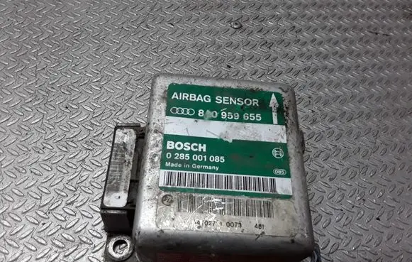 Audi A6 S6 C4 4A Airbag control unit/module 8A0959655 0285001085