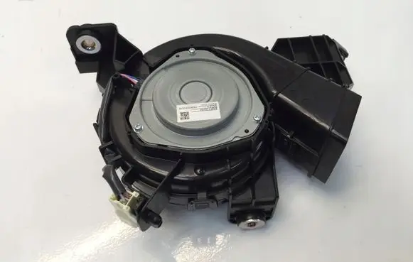 Hyundai Ioniq Hybrid/electric vehicle battery fan BASF710V02