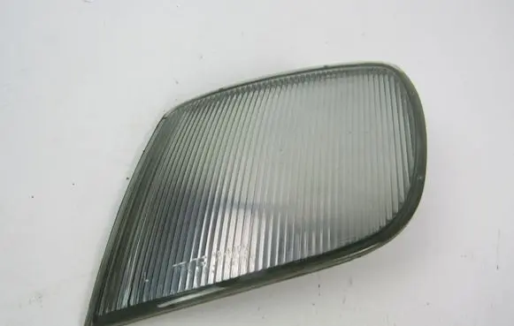 Volkswagen PASSAT B4 Tailgate rear/tail lights 185102B