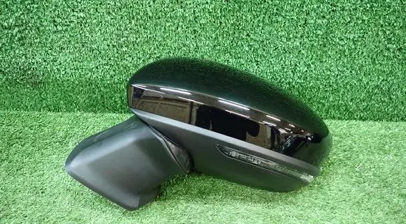 Renault Captur II Front door electric wing mirror
