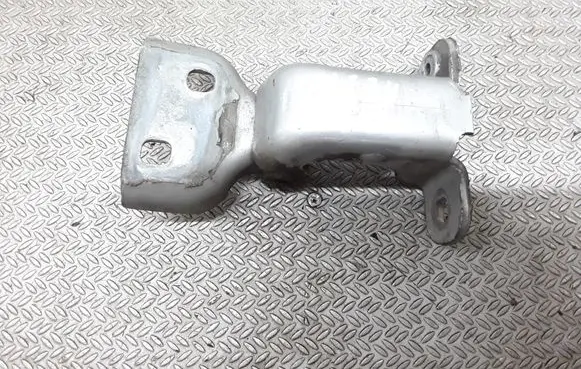 Opel Vivaro Front door lower hinge 