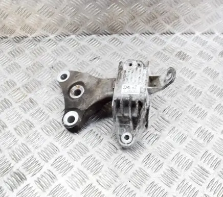 Opel Zafira C Engine mount bracket 13248545
