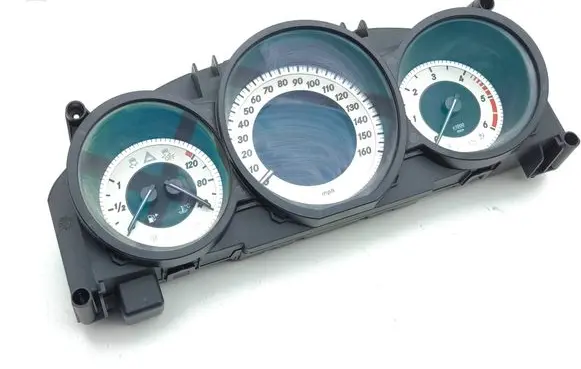 Speedometer (instrument cluster)