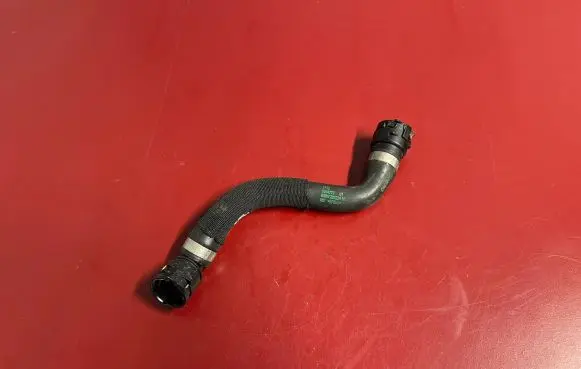 BMW X7 G07 Engine coolant pipe/hose 9894779 17129894779