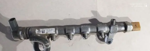 Audi A6 S6 C7 4G Fuel distributor 03L130089Q 03L906051 057130764AB