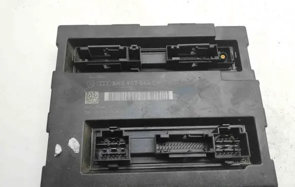 Audi A5 Sportback 8TA Central body control module 8K0907064DP