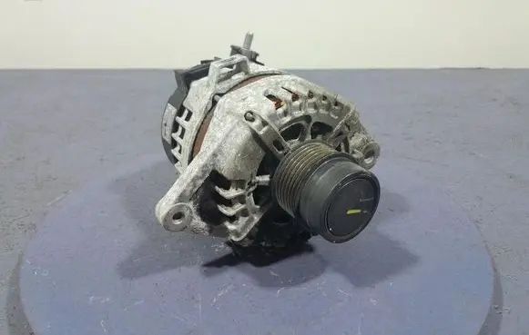 KIA Sportage Generator/alternator 37300-2B960