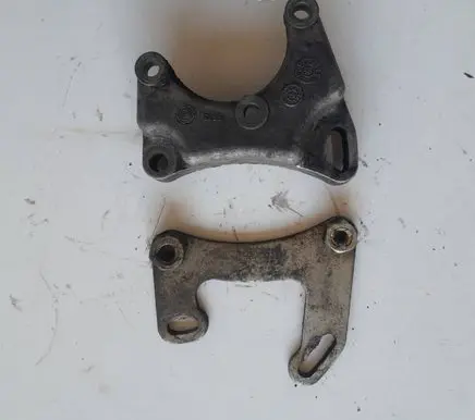 Alfa Romeo 145 - 146 Power steering pump mounting bracket B833