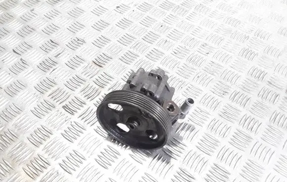 Peugeot 607 Power steering pump 9636086680 7617955502