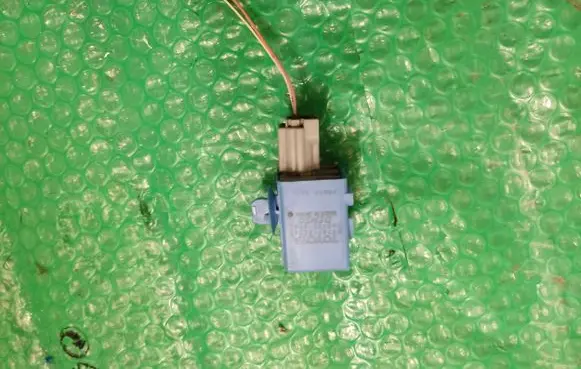 Lexus NX Horn buzzer relay 89747-30040 08H0069