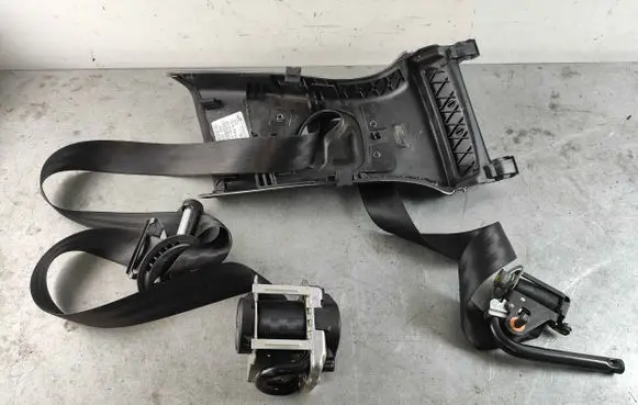 Jaguar F-Pace Front seatbelt T4A11101PVJ