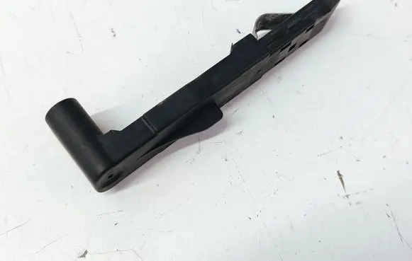 Headlight/headlamp mounting bracket