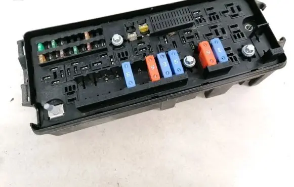 Opel Signum Fuse box set 13144710