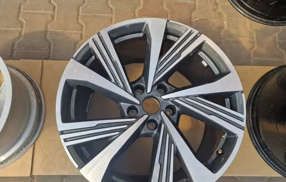 Audi Q6 e-tron R21 alloy rim 85H601025L
