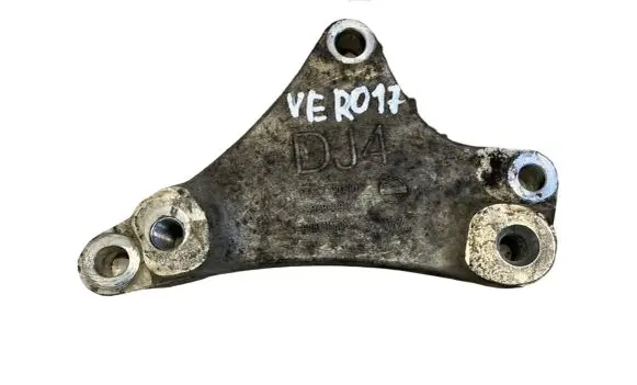 Nissan Qashqai+2 Engine mounting bracket 11253JD71 F6048000A