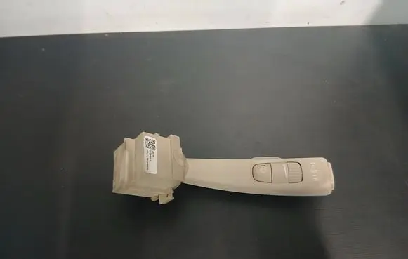 Volvo S80 Wiper control stalk 30798463