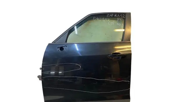 Opel Zafira C Front door