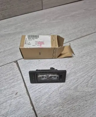 Audi A3 S3 8V Number plate light 5NA943021