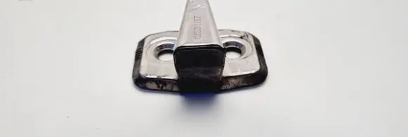 Audi A4 S4 B5 8D Front door lock loop/hook striker 