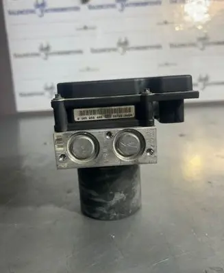 BMW 5 E60 E61 ABS Pump 6774012 6774010 0265950408