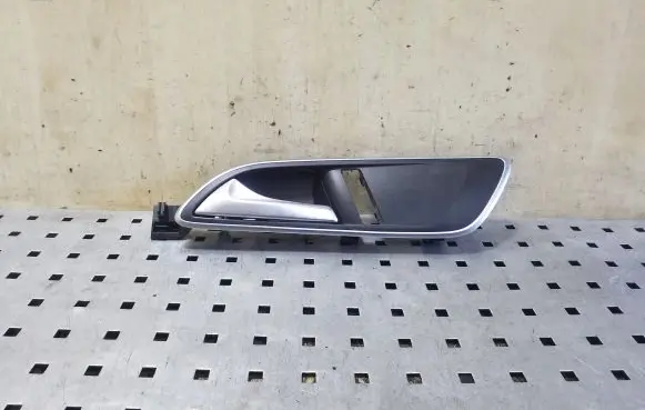 Mercedes-Benz B W246 W242 Front door interior handle A2467201148 A2467600