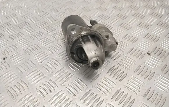 BMW 5 E60 E61 Starter motor 7521123
