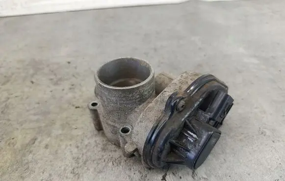 Mazda 2 Throttle body valve