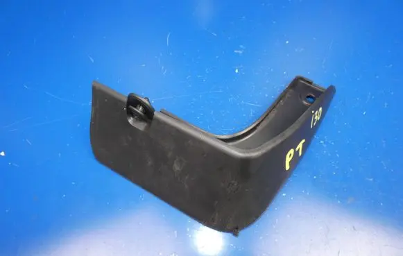 Hyundai i30 Rear mudguard 86842-A6000