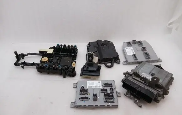 Mercedes-Benz C AMG W205 Engine ECU kit and lock set A1779000501 A2059008304