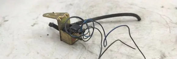 BMW 3 E46 Turbo solenoid valve 437906283A