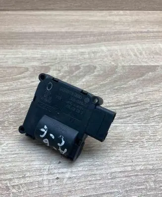 Audi A6 S6 C6 4F Air flap motor/actuator 0132801369 4F0820511B