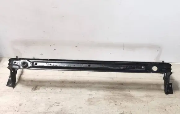 Volvo V40 Bottom radiator support slam panel 