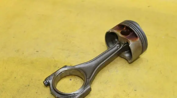 Audi A6 S6 C6 4F Piston with connecting rod 07L107104R