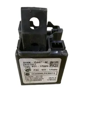 Volvo V40 Ignition key card reader 28227917