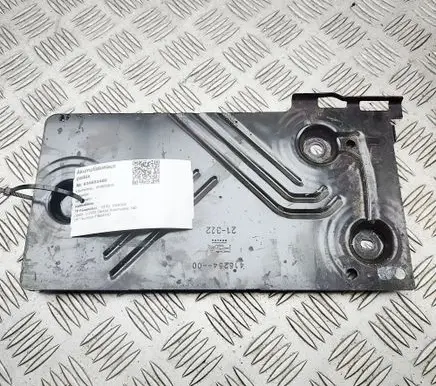 Opel Mokka B Battery box tray 9841625480