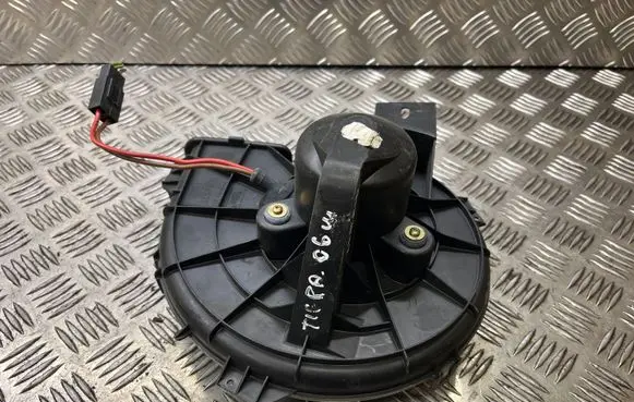 Opel Tigra B Heater fan/blower 006453T