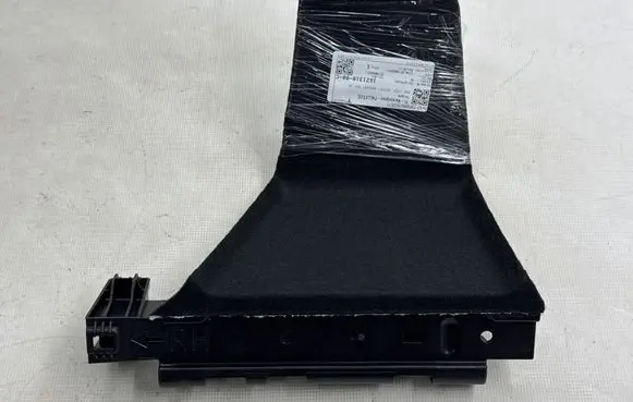Tesla Model Y Other trunk/boot trim element 162131000C
