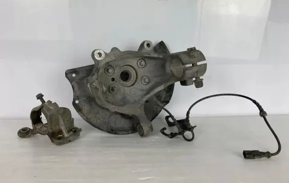 Renault Talisman Front wheel hub spindle knuckle 479103473R