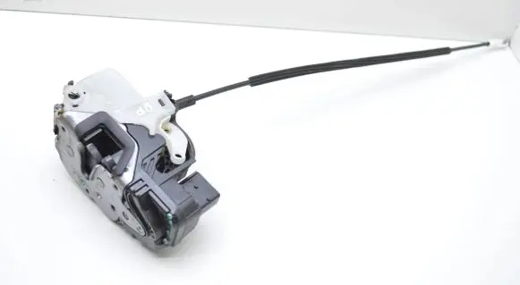 Opel Insignia A Front door lock 13503150 14972600