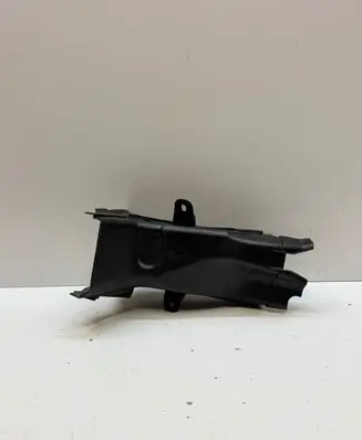 BMW 5 G30 G31 G38 Brake cooling air channel/duct 7383852 74850613