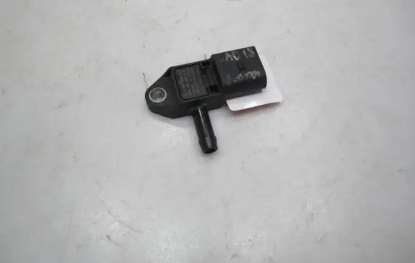Volkswagen Caddy Exhaust gas pressure sensor 04L906051B 0281006222 1803231111415D